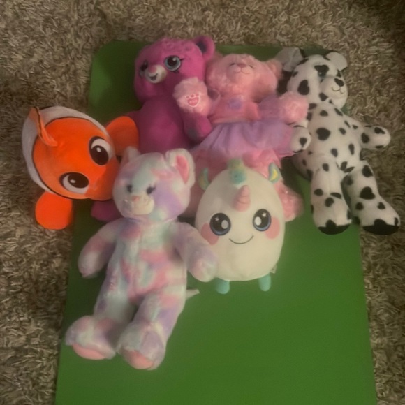 A bundle of six. Stuffy‘s. Four of them are from build a bear almost new - Picture 1 of 7